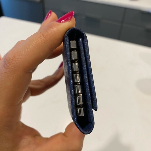 Authentic Prada key holder - Picture 5 of 10